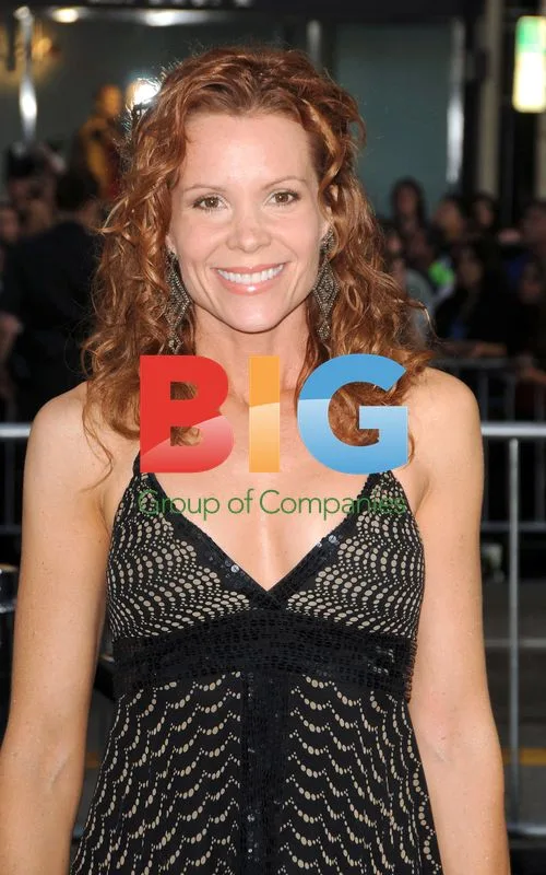 Robyn Lively at 'Green Lantern' premiere