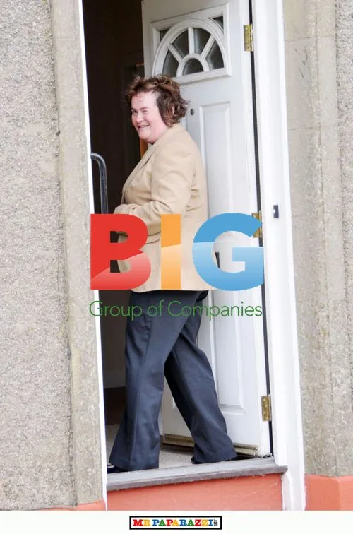 Susan Boyle Visits Old Home