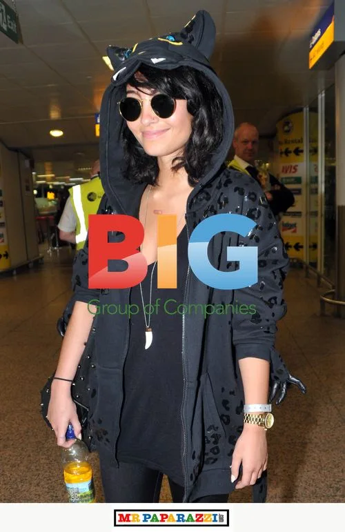 Yasmin at Glasgow Airport