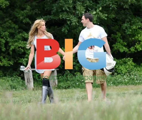 Lauren Pope and Kirk Norcross Picnic