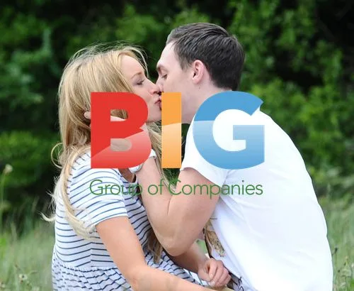 Lauren Pope and Kirk Norcross Picnic