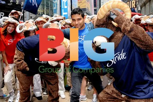 Wilmer Valderrama at Stride Running of the Rams