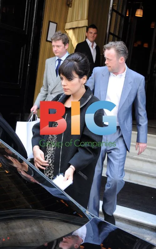 Lily Allen leaves Louis Vuitton show