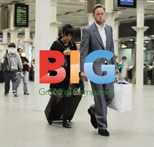 Lily Allen and Sam Cooper Arrive in London