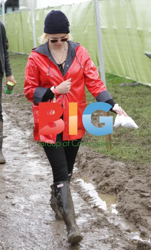 Pixie Geldof at Glastonbury 2011