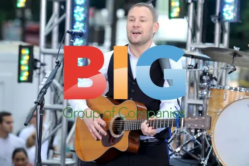 David Gray Performs on CBS Early Show