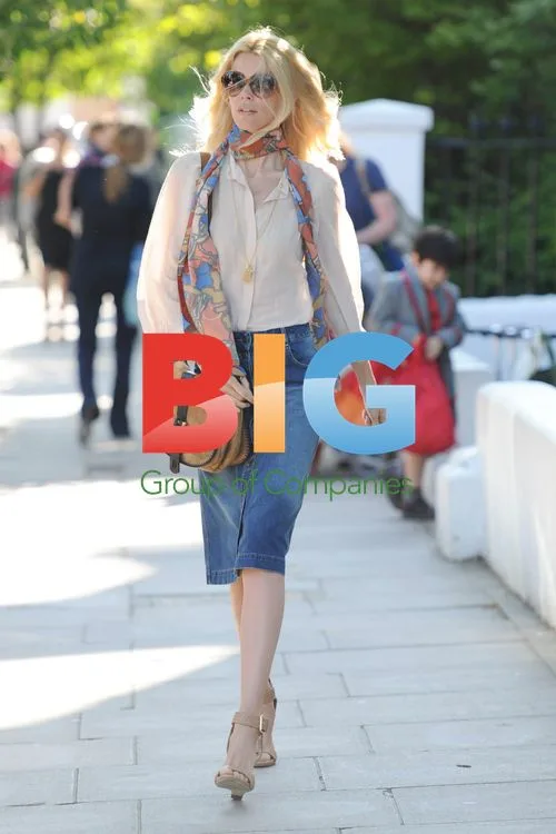 Claudia Schiffer on school run