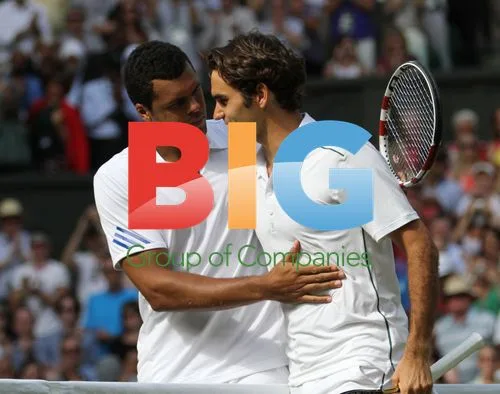 Jo-Wilfried Tsonga and Roger Federer at Wimbledon 2011