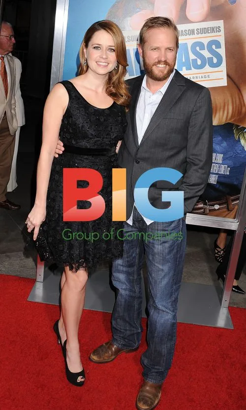 Jenna Fischer and Lee Kirk at "Hall Pass" Premiere