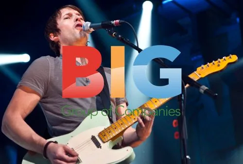 James Blunt Performs Live in Cambridge