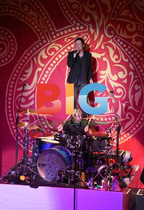 Stone Temple Pilots Perform Sold Out Show