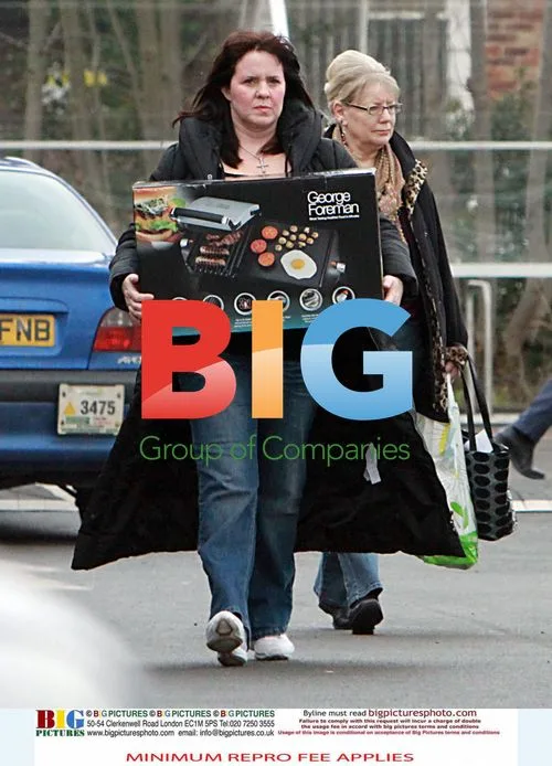 Coleen Nolan Buys George Foreman Grill
