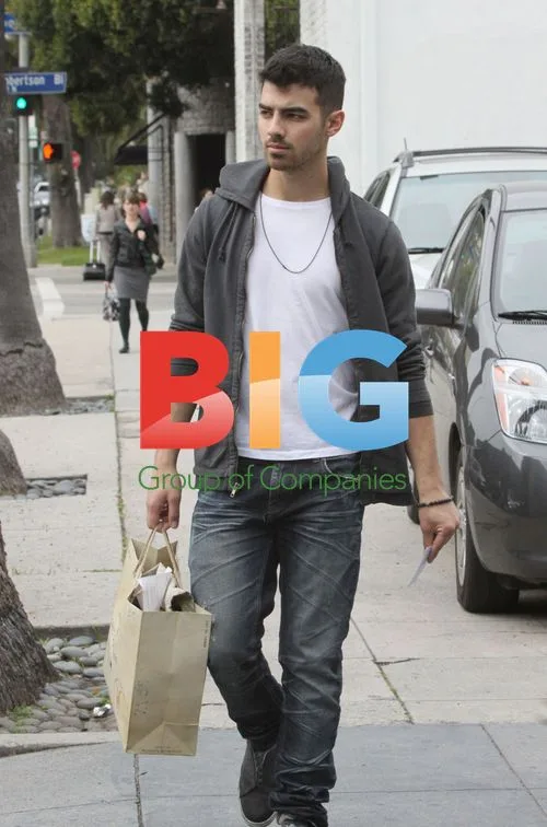 Joe Jonas Shopping in West Hollywood