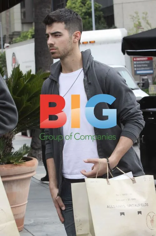 Joe Jonas Shopping in West Hollywood