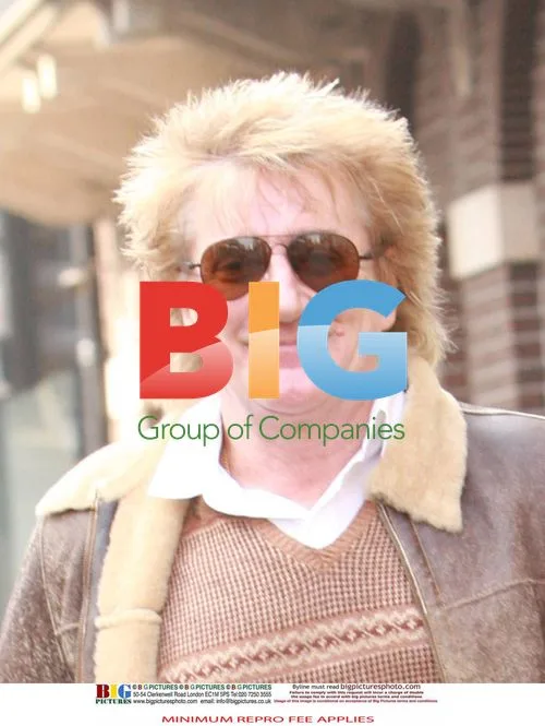Rod Stewart Leaves Hairdresser