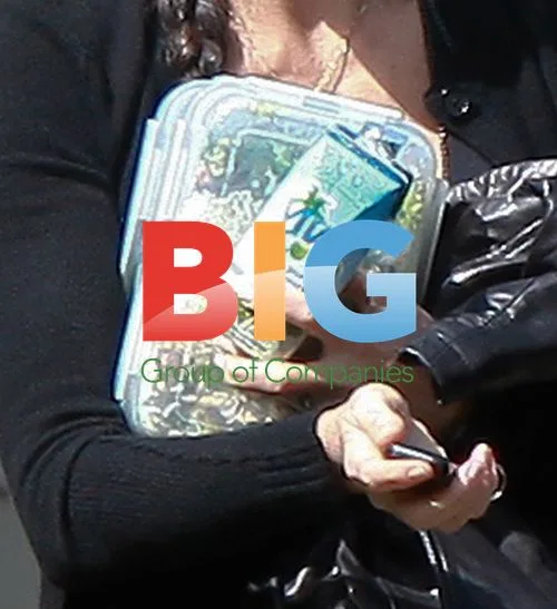 Demi Moore Arrives at Friend's House