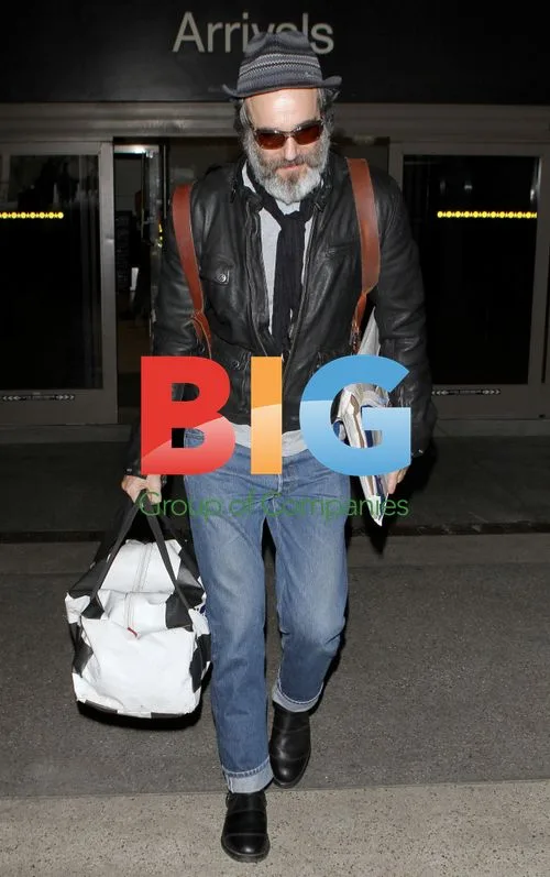 Daniel Day Lewis at LAX