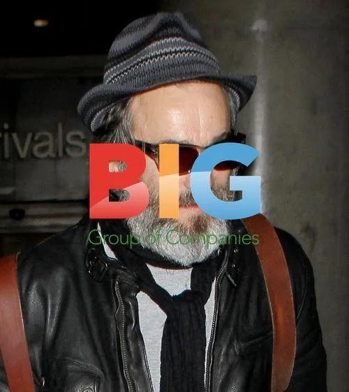 Daniel Day Lewis at LAX