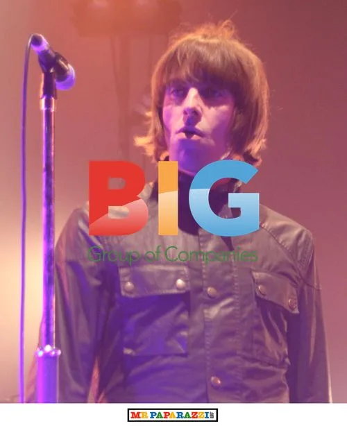Liam Gallagher Beady Eye Performance
