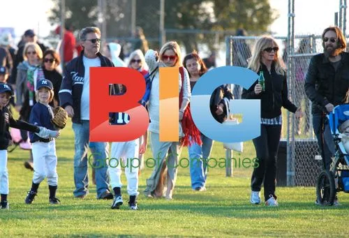Kate Hudson and family at baseball game