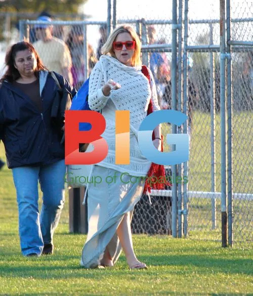 Kate Hudson's Family Outing