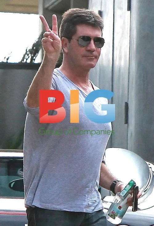 Simon Cowell Gets $1M Bugatti Delivered