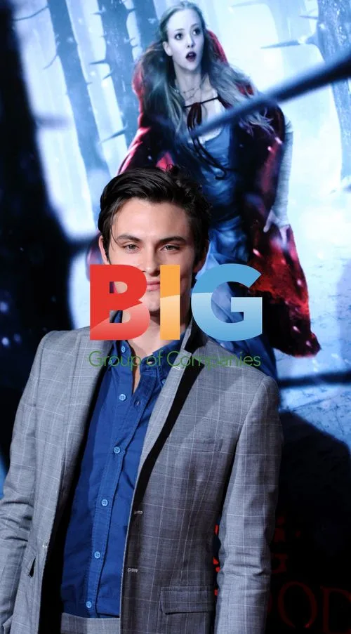 Shiloh Fernandez at "Red Riding Hood" Premiere