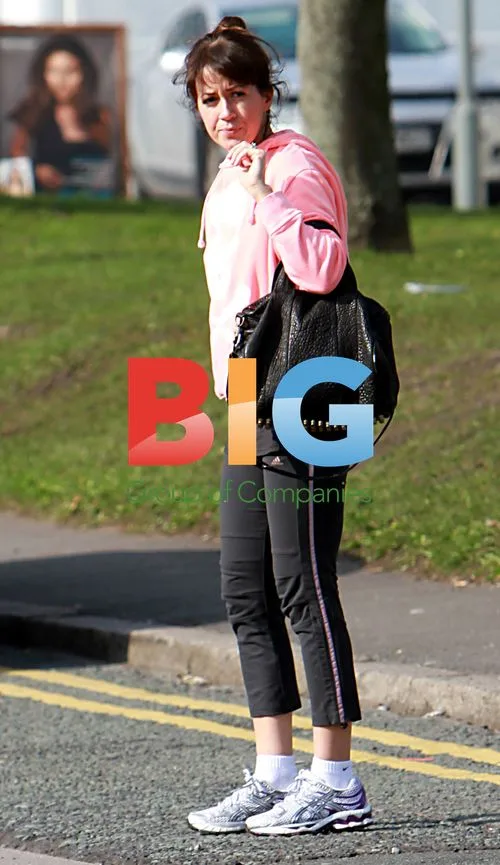 Sheree Murphy Embarrassed by Paparazzi
