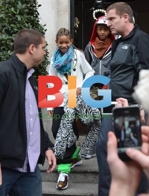 Will Smith and Kids Depart Dublin Hotel