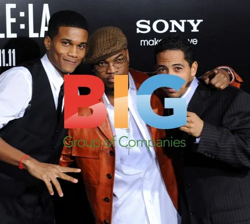 Cory Hardrict, Ne-Yo and Neil Brown at "Battle: Los Angeles" Premiere