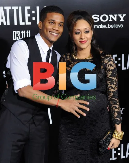Cory Hardrict and Tia Lowry at 'Battle: Los Angeles' Premiere