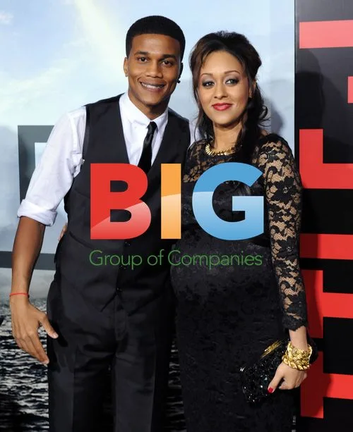 Cory Hardrict and Tia Lowry at "Battle: Los Angeles" Premiere