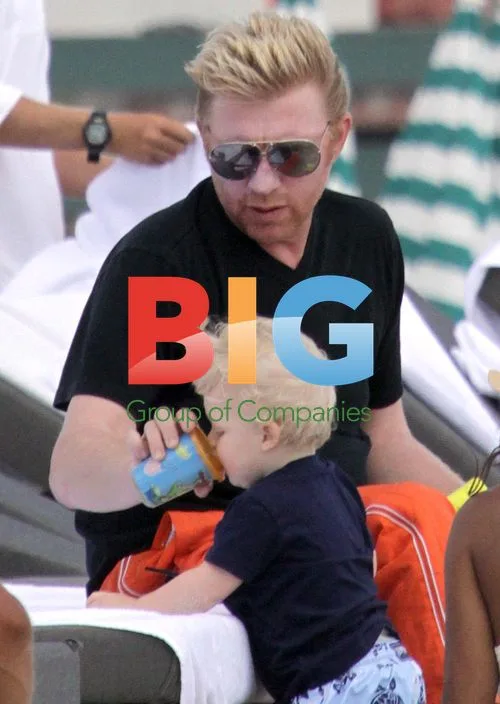 Boris Becker and son Amadeus play on Miami beach