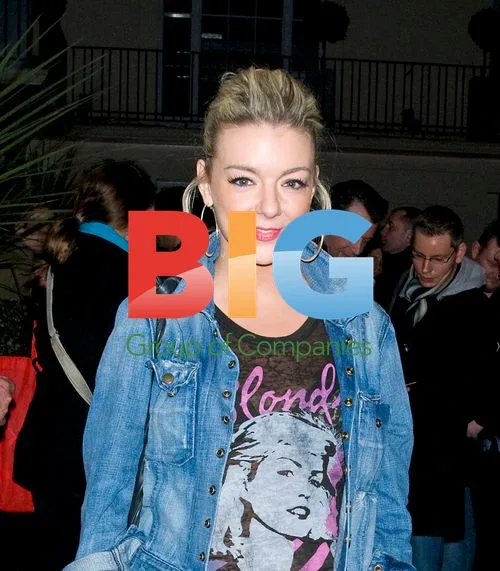 Sheridan Smith exits theater after 'Flare Path'