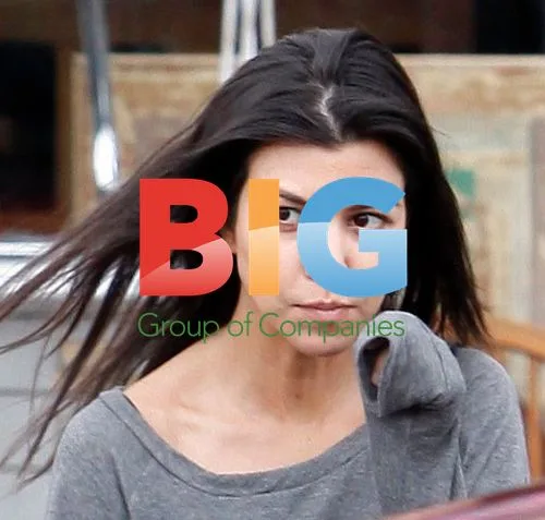 Kourtney Kardashian Shopping Incognito