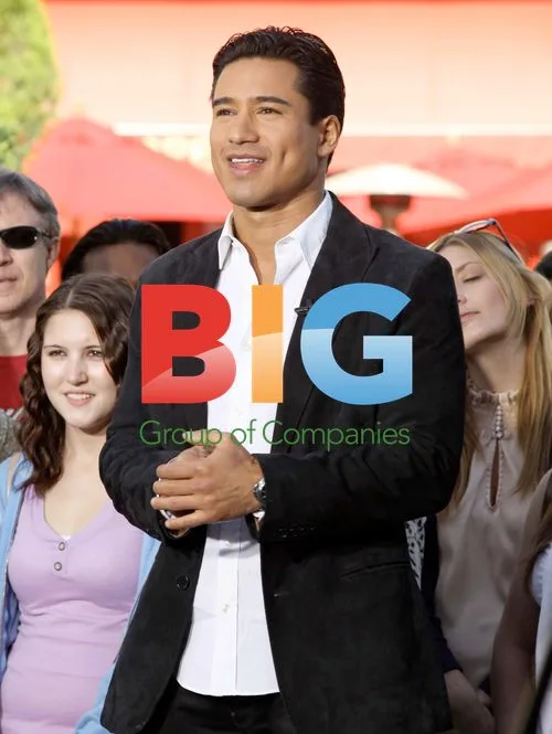 Mario Lopez Films 'Extra'