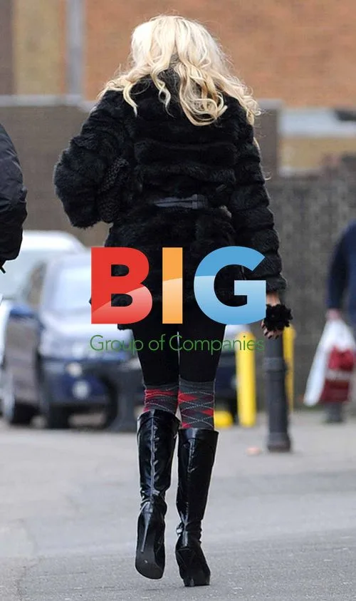 Mark Wright and Lydia Rose Bright filming 'TOWIE'