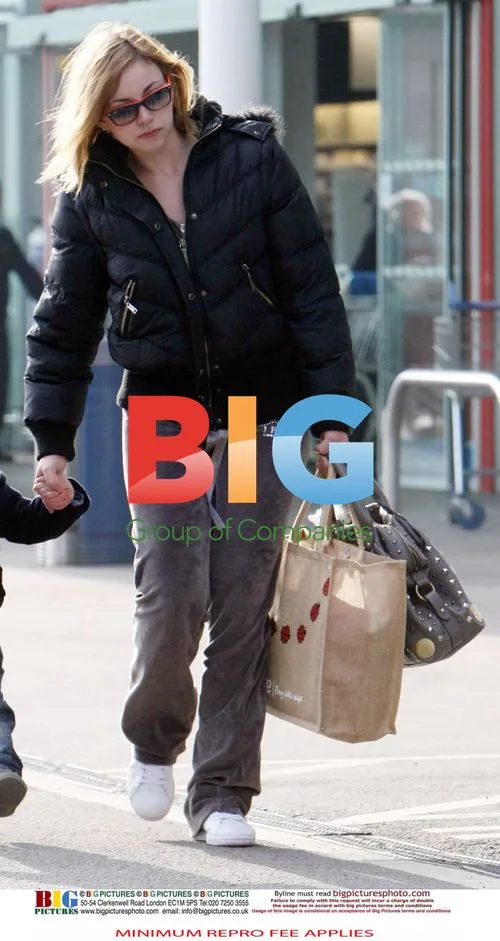 Charlotte Church and son have shopping trip