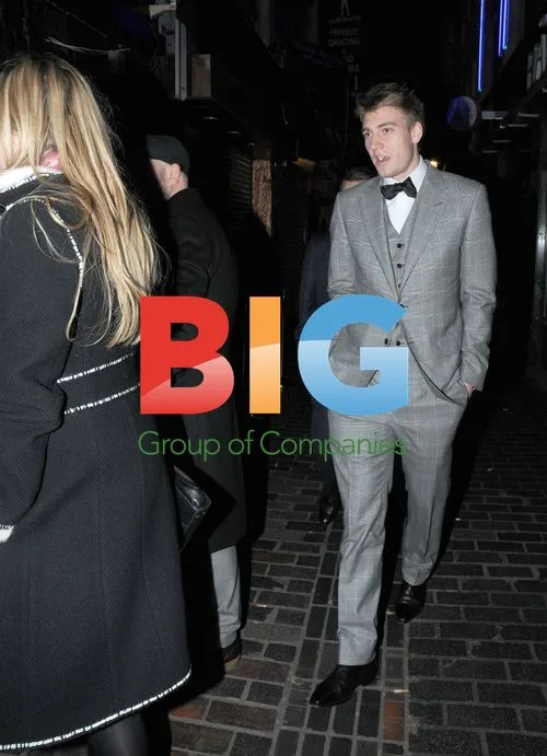 Nicklas Bendtner Spotted with Mystery Woman