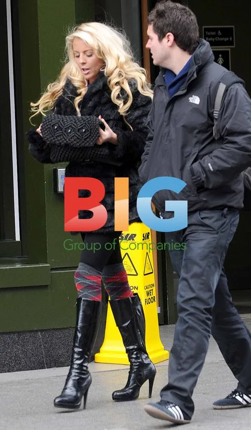 Mark Wright and Lydia Rose Bright on 'The Only Way is Essex' Set