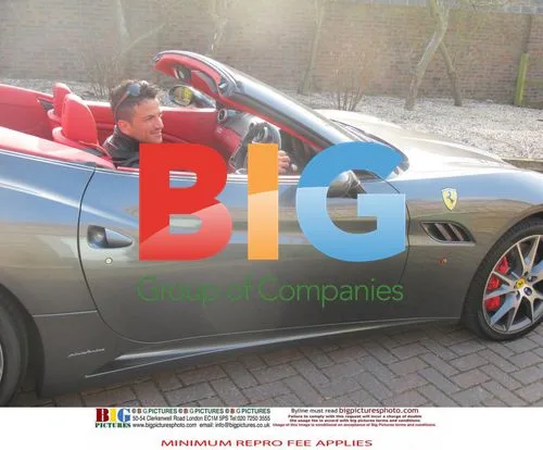 Peter Andre Leaving Home in Ferrari