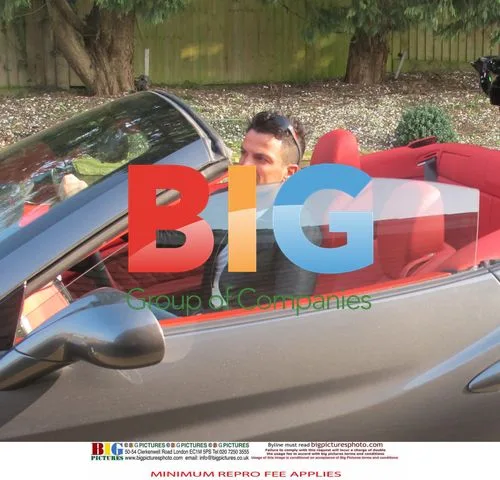 Peter Andre Leaves Home in Ferrari