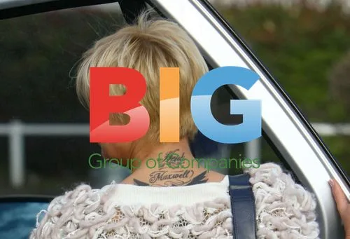 Kerry Katona goes shopping in Croydon