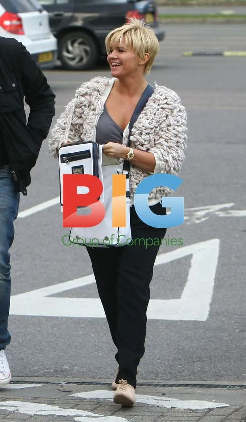 Kerry Katona goes shopping in Croydon