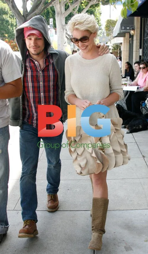 Katherine Heigl Out for Lunch in Beverly Hills