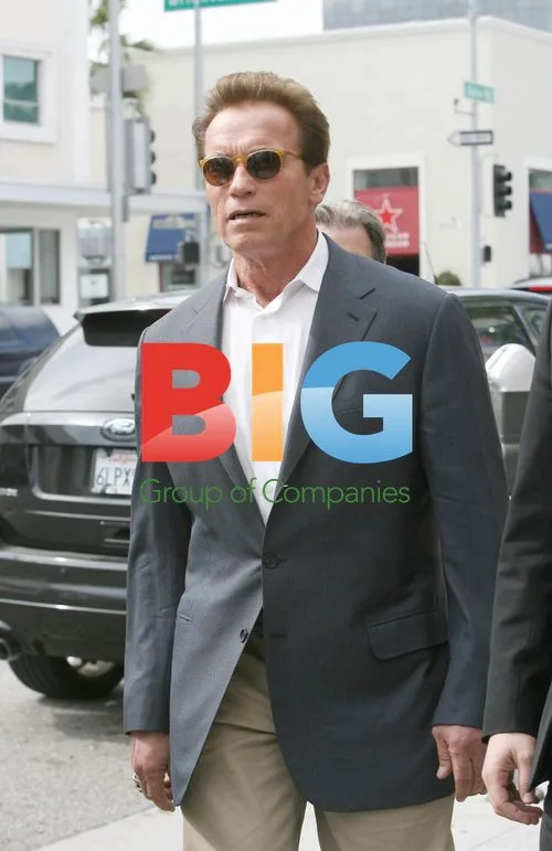 Arnold Schwarzenegger Out for Lunch in Beverly Hills