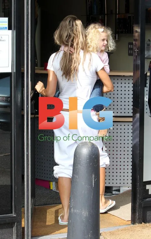 Katie Price Visits Tanning Salon