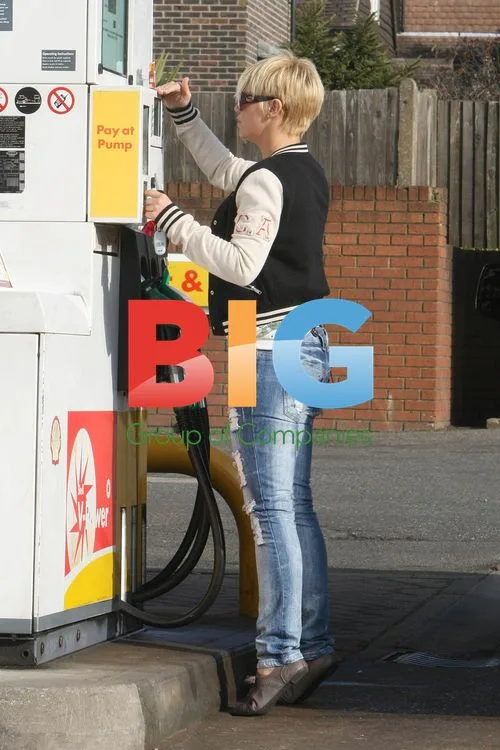 Kerry Katona visits Peppa Pig World