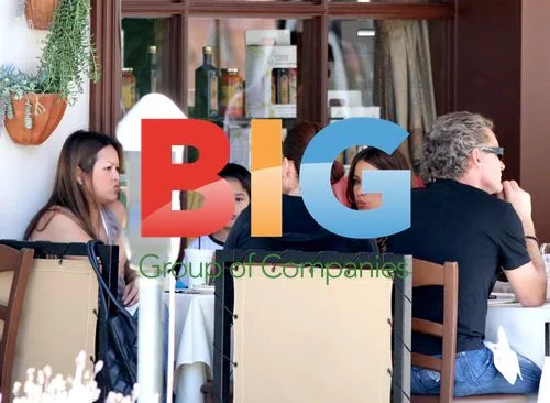 Sofia Vergara Grabs Lunch in Beverly Hills