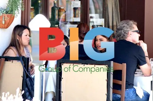 Sofia Vergara Gets Lunch in Beverly Hills